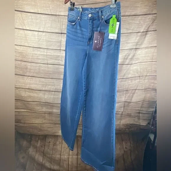 Ladies NWT size 8 average fit overall slimming jeans by Gloria Vanderbilt - Picture 2 of 13